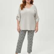 Μπλούζα Plus Size V με μοτίφ