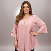 Μπλούζα Μεγάλων Μεγεθών με V & Μαύρη Λεπτομέρεια | Plus Size Κομψότητα