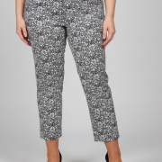 Παντελόνι Plus Size με Φλοράλ Print – Μαύρο & Λευκό