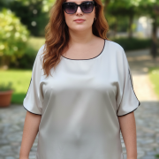 Μπλούζα Plus Size Δίχρωμη με Contrast Trim – Minimal Chic Style