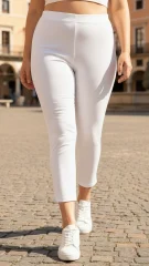 Ελαστικό Παντελόνι Plus Size με Λάστιχο & Ανοίγματα – Άνετο & Μοντέρνο