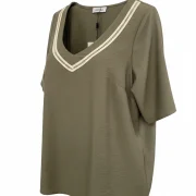 Μπλε Μπλούζα V‑Neck με Διακοσμητικό Ρέλι – Plus Size Chic