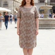 Ταμπά Φόρεμα με Κεντητό Floral Μοτίβο – Plus Size Καλοκαιρινή Κομψότητα