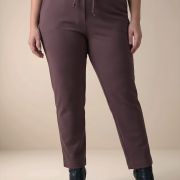 Ελαστικά Παντελόνια Plus Size – Άνετο Παντελόνι με Φαρδιά Ζώνη Χειμώνας 2027